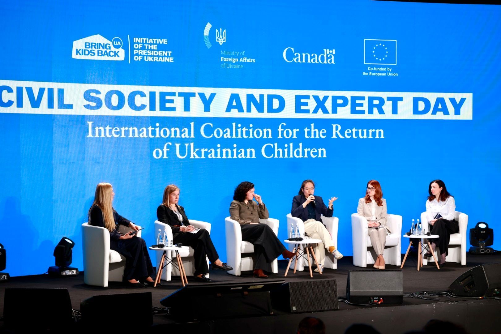 Володимир Зеленський: Завдяки нашій ініціативі Bring Kids Back UA вдалося забезпечити 2 126 повернень українських дітей